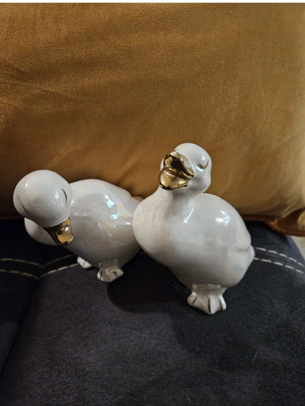 Pair Of Enesco Lusterware Ducks With Gold Accents 1987